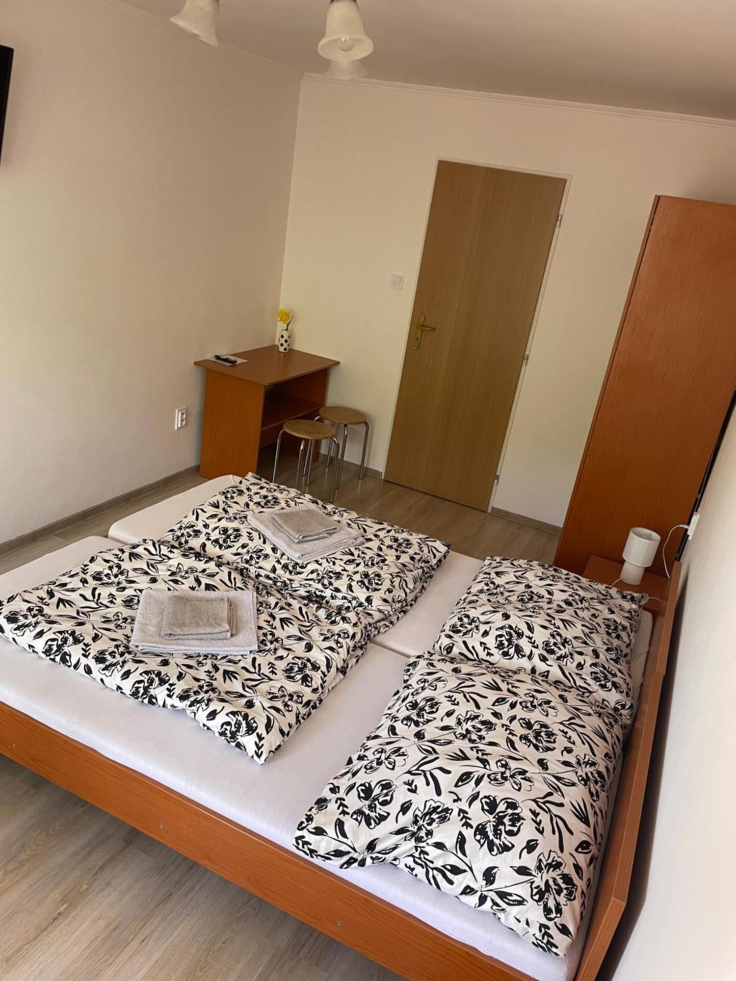 Penzión Bernáth Rožňava Esterno foto
